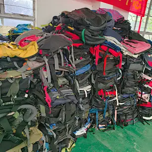 mochila de senderismo usada al por mayor 